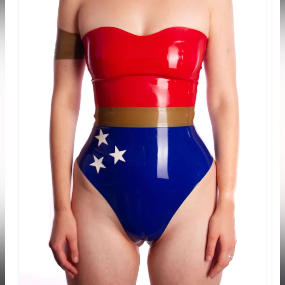 Latex Bodysuit - Latex
Hero Bodysuit